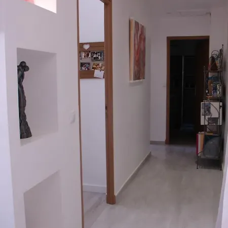 Loft D'artiste 30 M Du Vieux Port Saint-Raphael (Var)