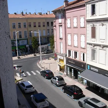 Loft D'artiste 30 M Du Vieux Port Saint-Raphael (Var)